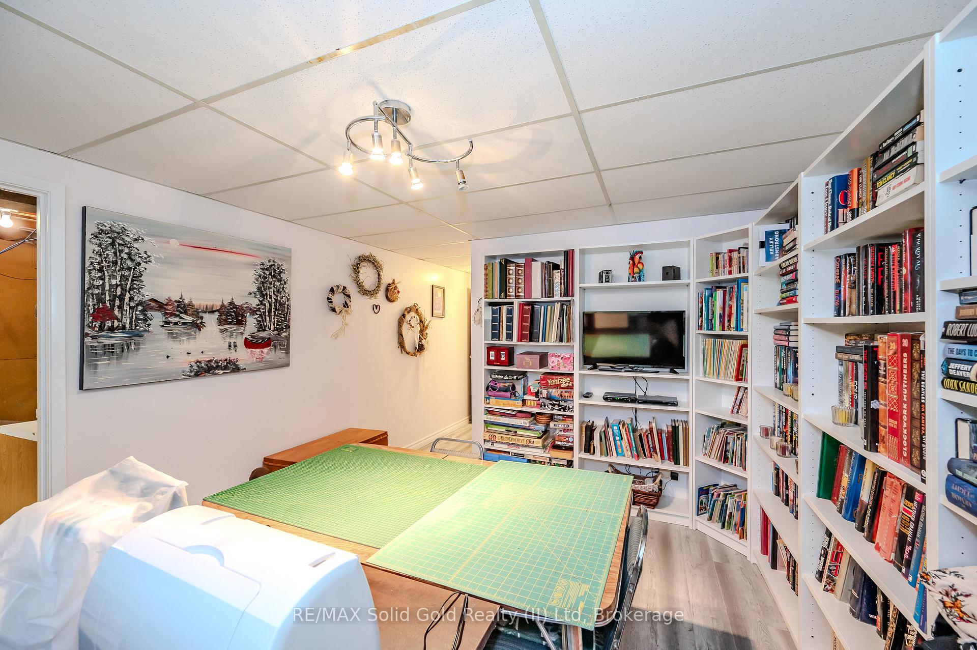 Photo 33 of 120 Albion Court, Kitchener — HOMEH