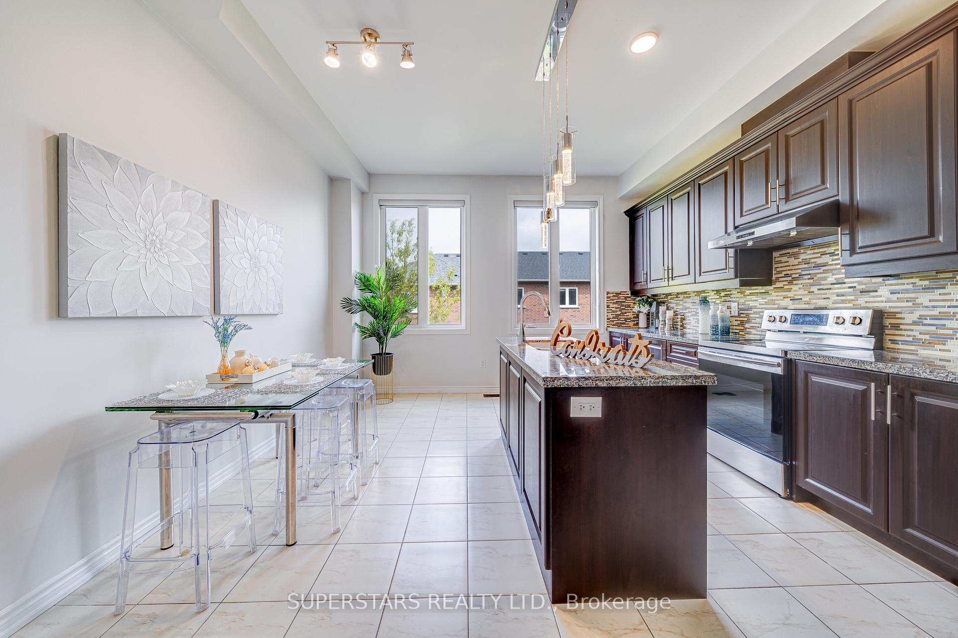 Photo 2 of 6 Hyderabad Lane, Markham, Greensborough — HOMEH