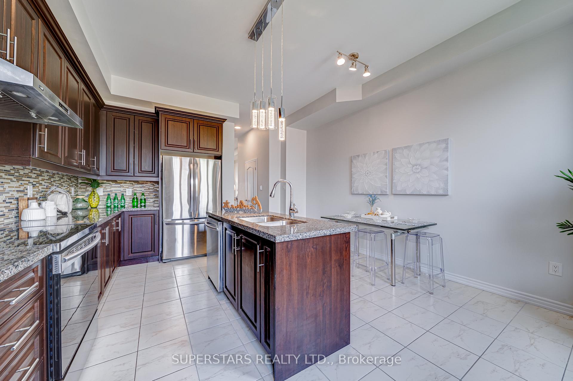 Photo 5 of 6 Hyderabad Lane, Markham, Greensborough — HOMEH