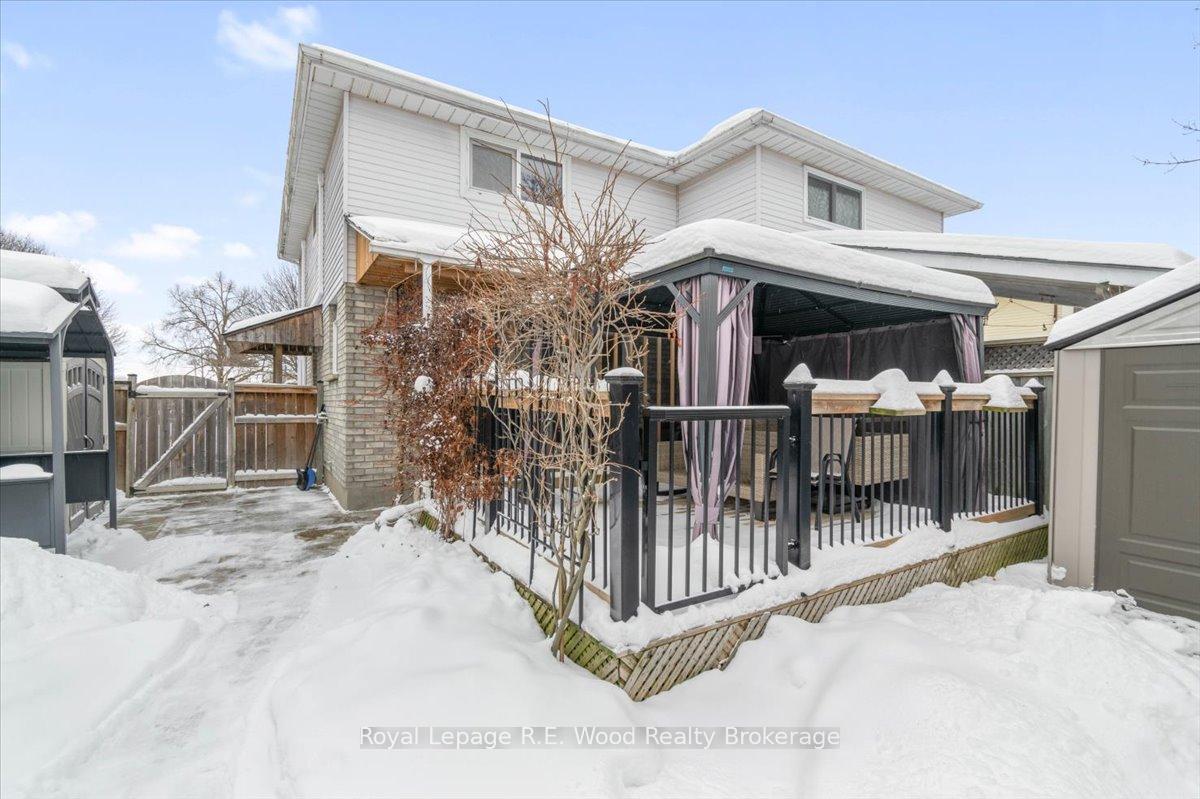 Photo 27 of 37 Connelly Drive, Kitchener — HOMEH