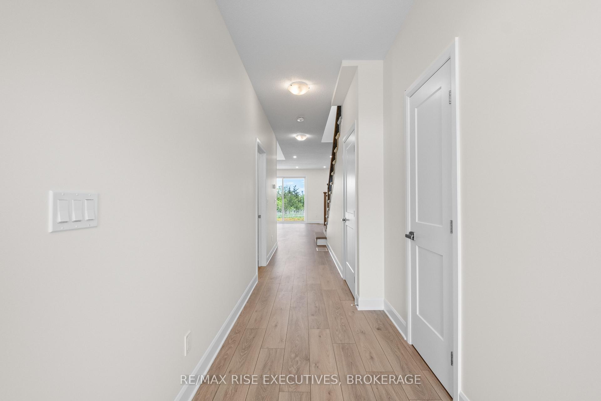 Photo 3 of 412 Buckthorn Drive, Kingston, City Northwest — HOMEH