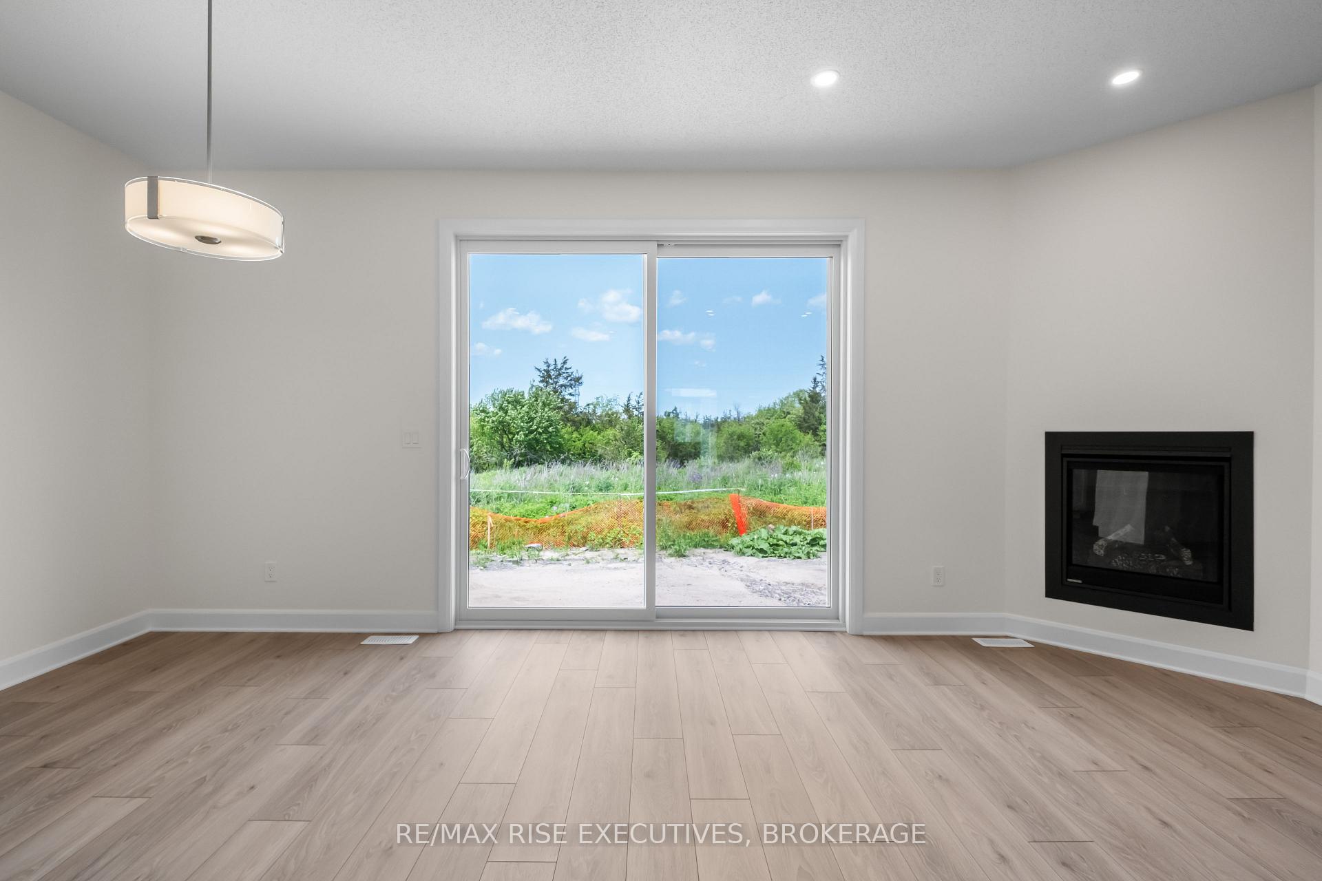 Photo 10 of 412 Buckthorn Drive, Kingston, City Northwest — HOMEH