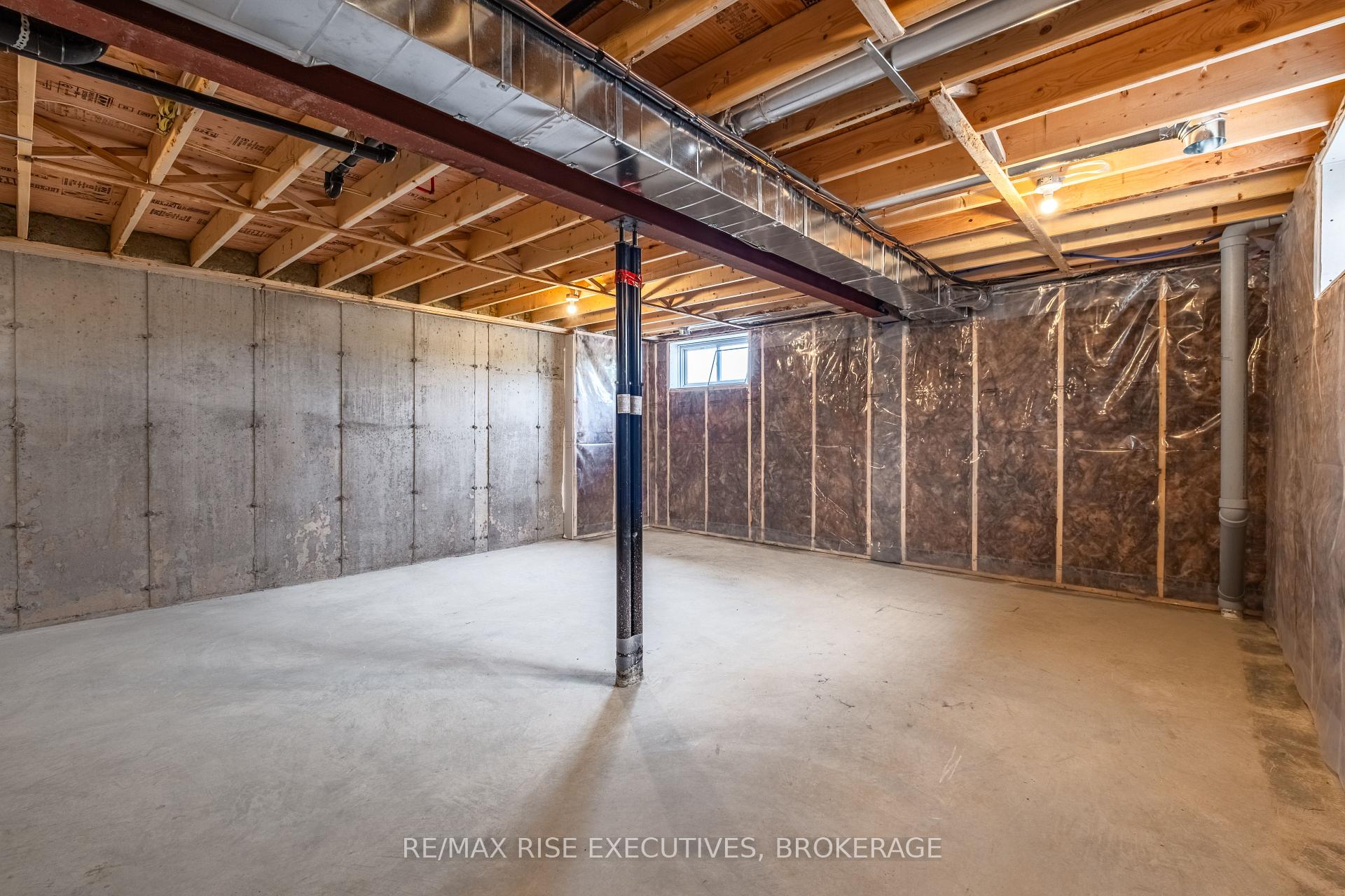 Photo 34 of 412 Buckthorn Drive, Kingston, City Northwest — HOMEH