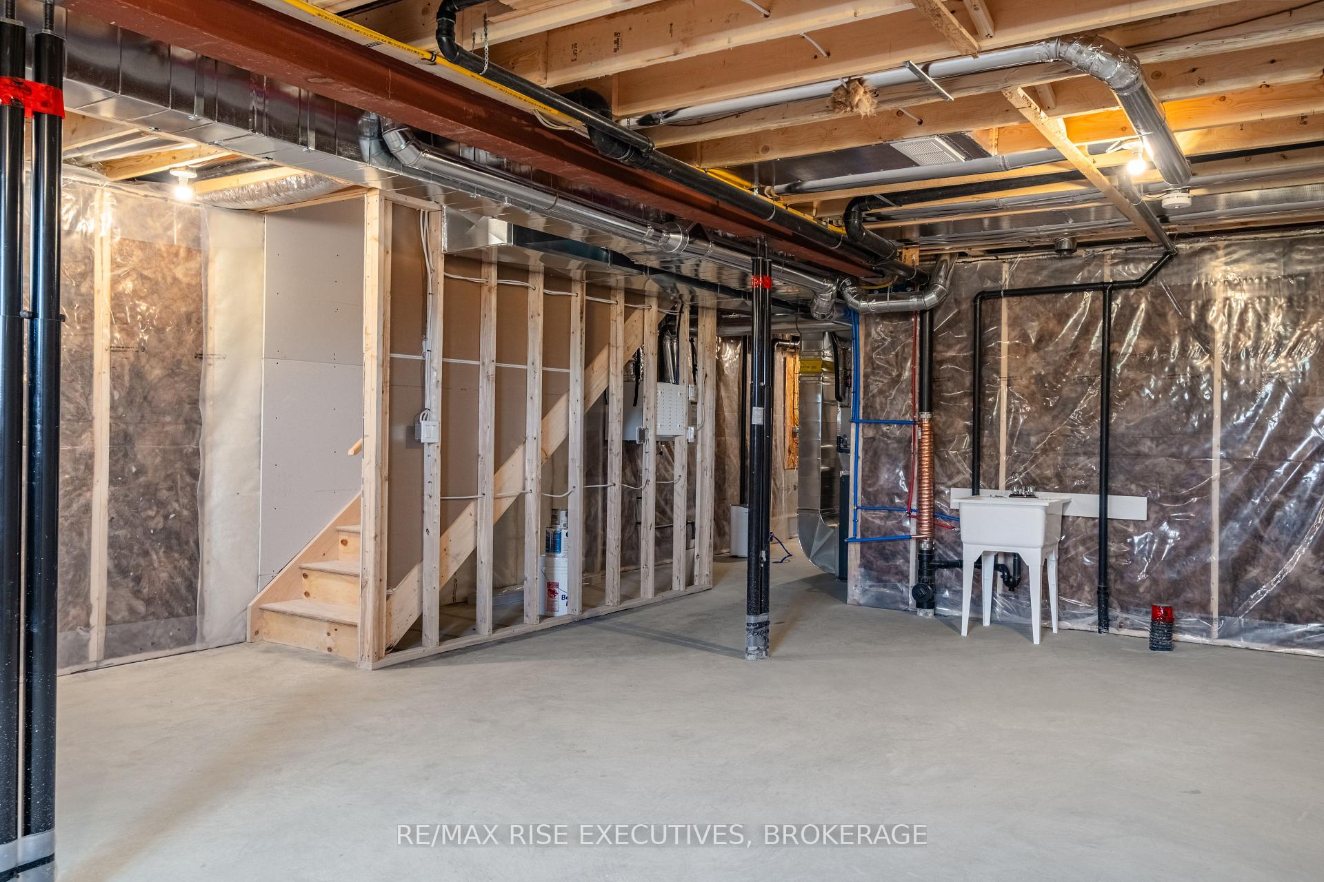 Photo 35 of 412 Buckthorn Drive, Kingston, City Northwest — HOMEH