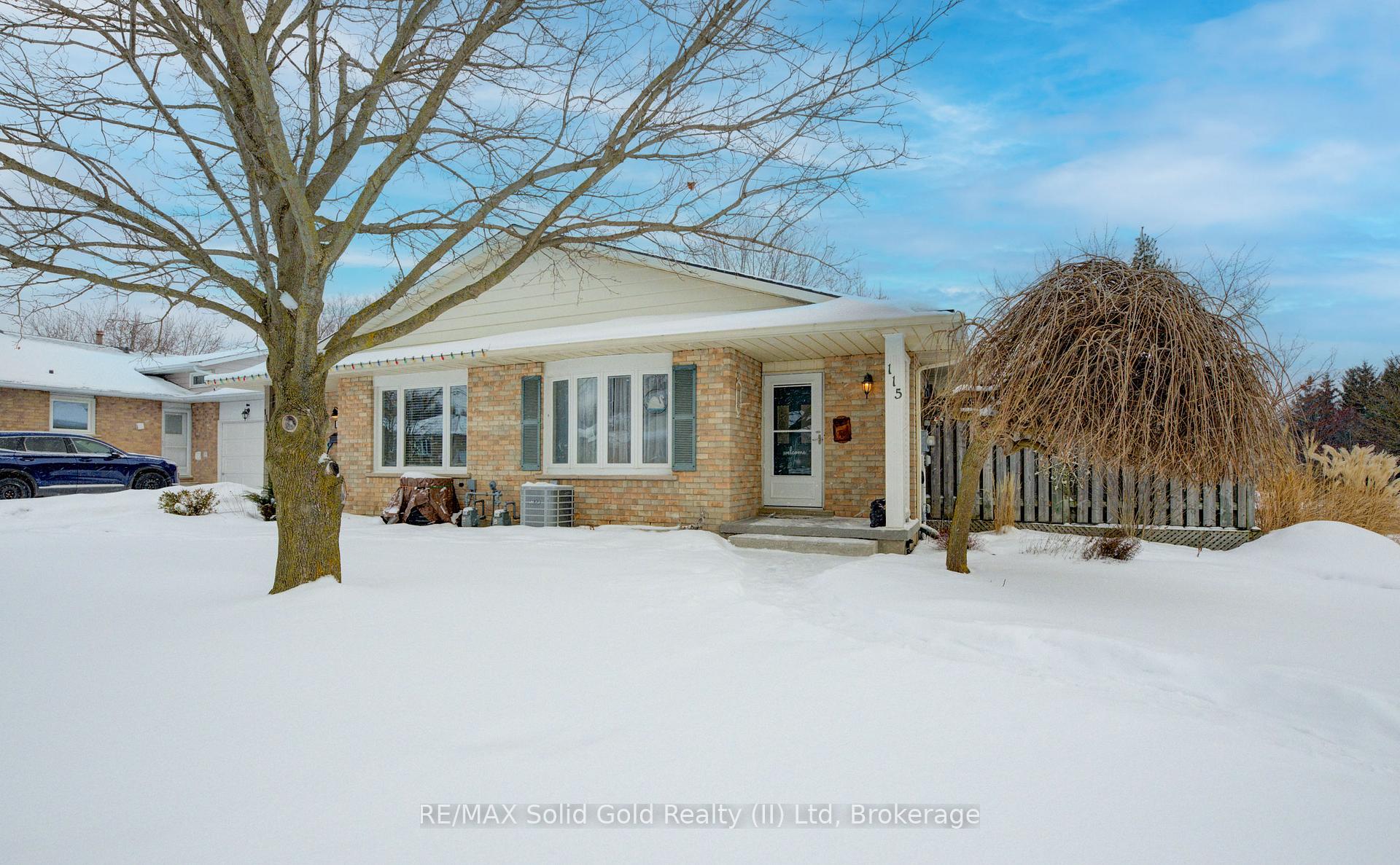 Photo 1 of 115 Uxbridge Crescent, Kitchener — HOMEH