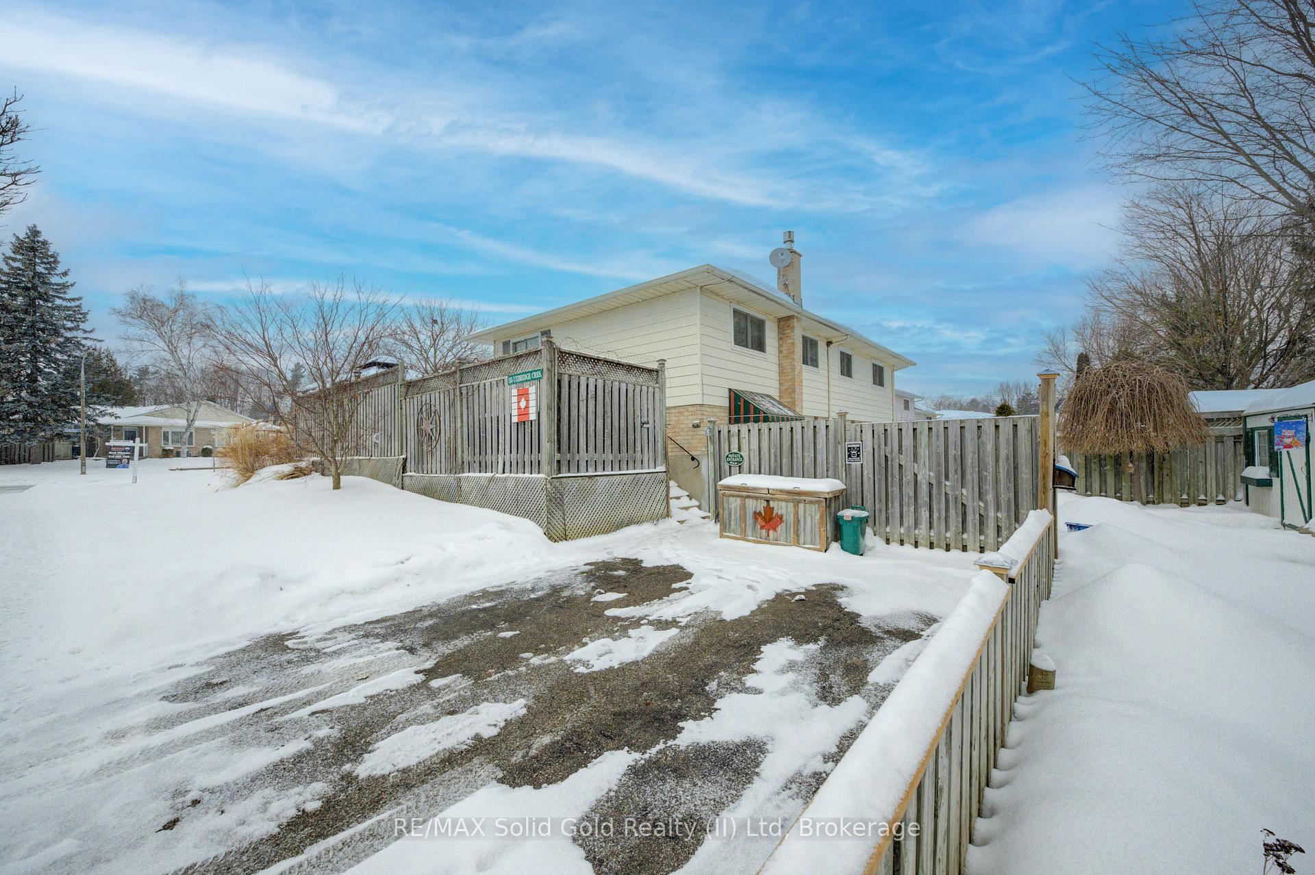 Photo 28 of 115 Uxbridge Crescent, Kitchener — HOMEH