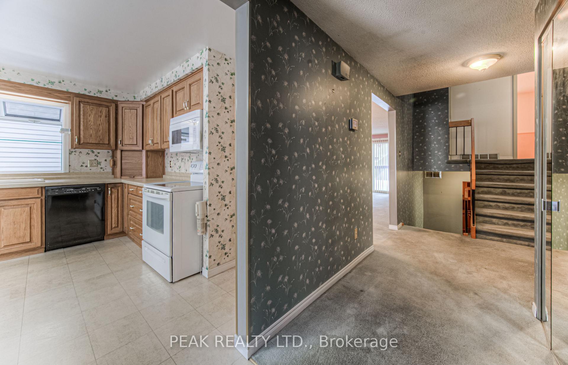 Photo 6 of 83 Blackwell Drive, Kitchener — HOMEH