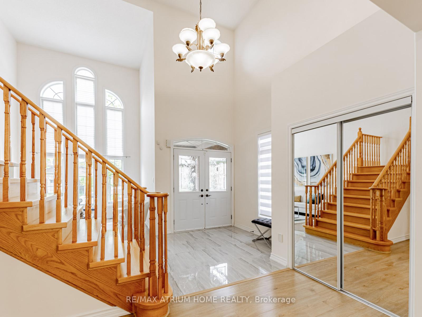 Photo 5 of 15 Pinecrest Street, Markham, Wismer — HOMEH