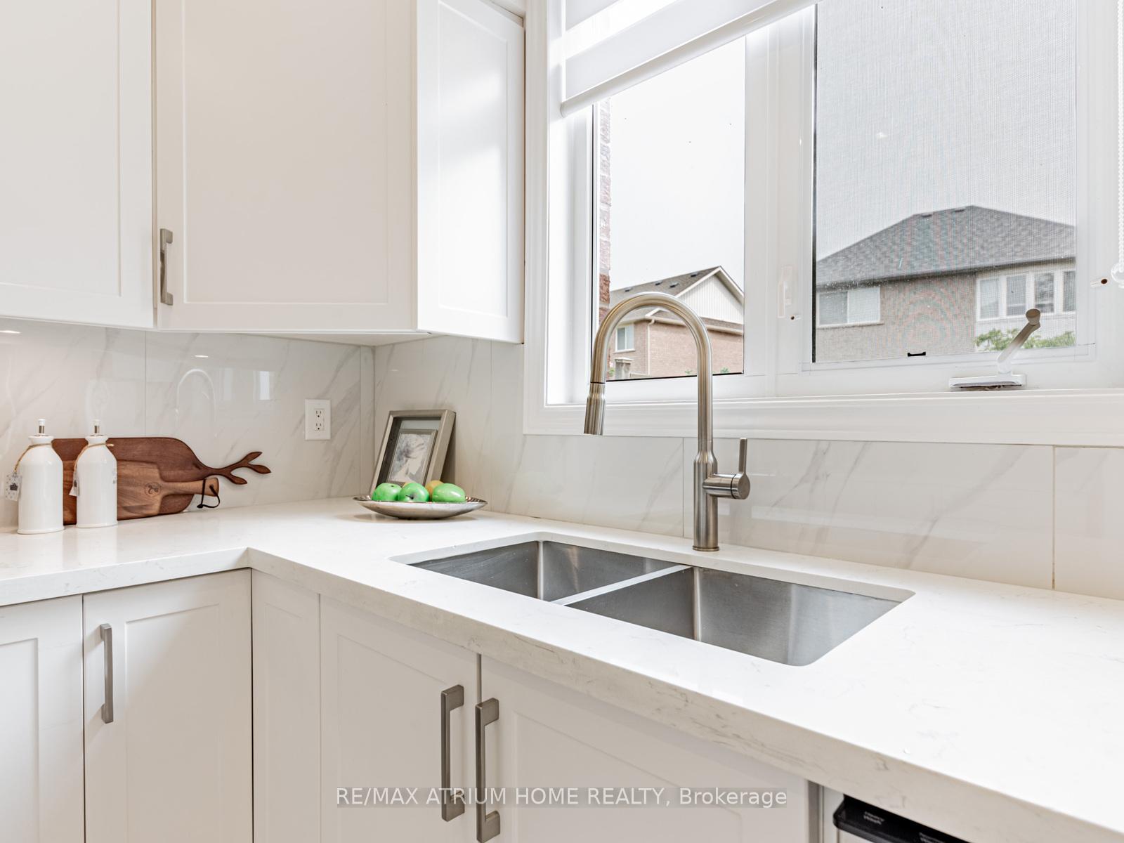 Photo 13 of 15 Pinecrest Street, Markham, Wismer — HOMEH