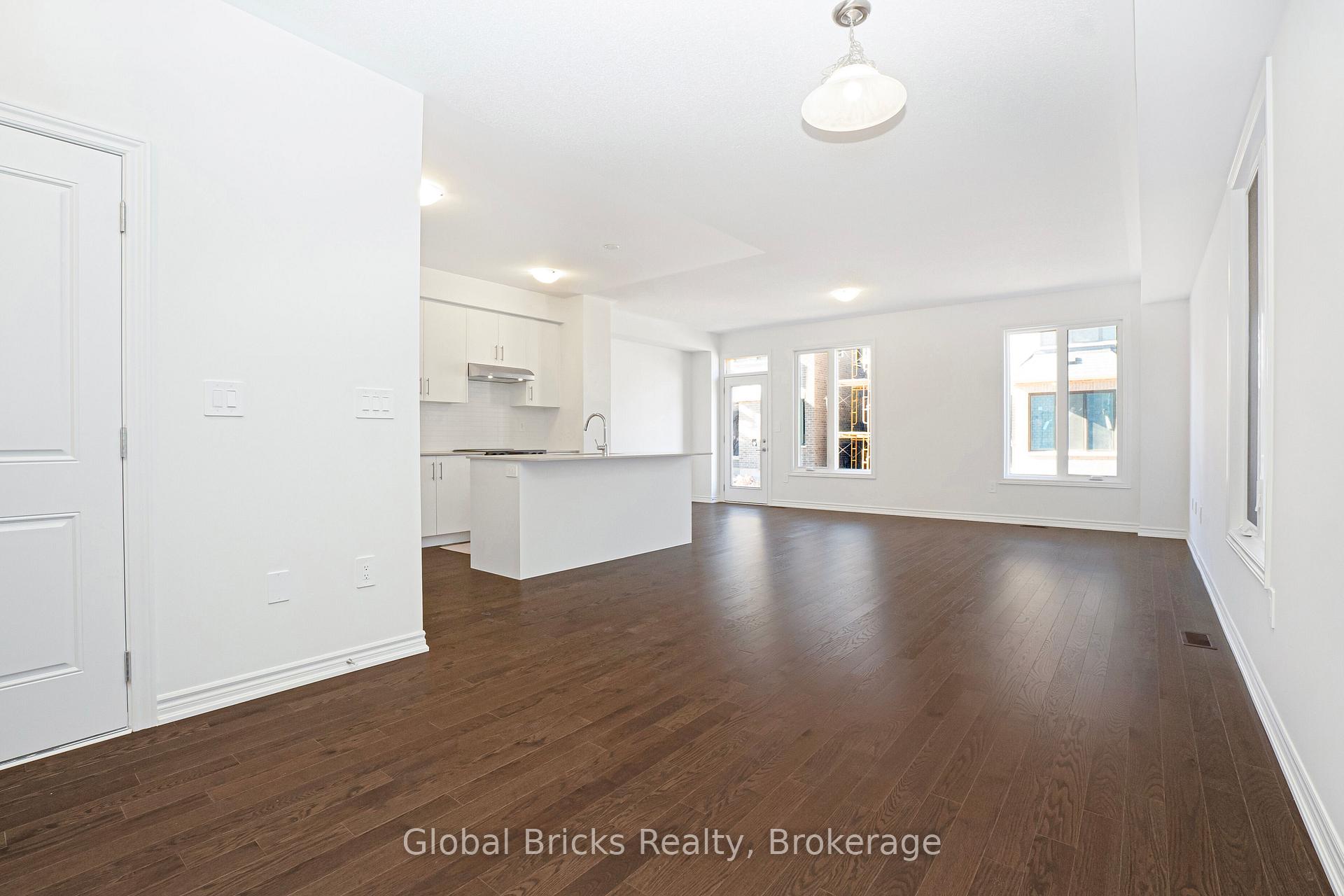 Photo 8 of 301 Bergamot Avenue, Milton, Walker — HOMEH