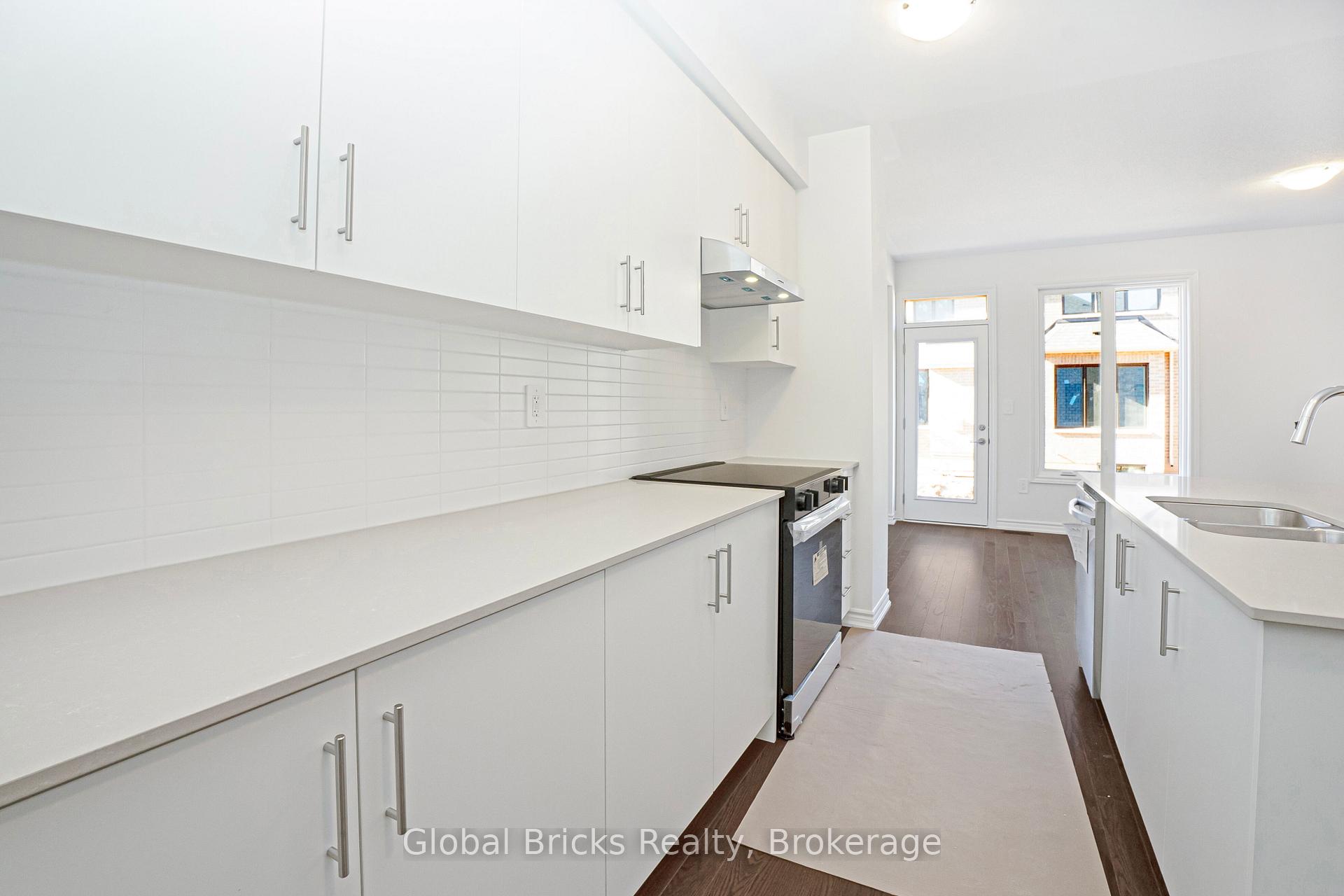 Photo 14 of 301 Bergamot Avenue, Milton, Walker — HOMEH
