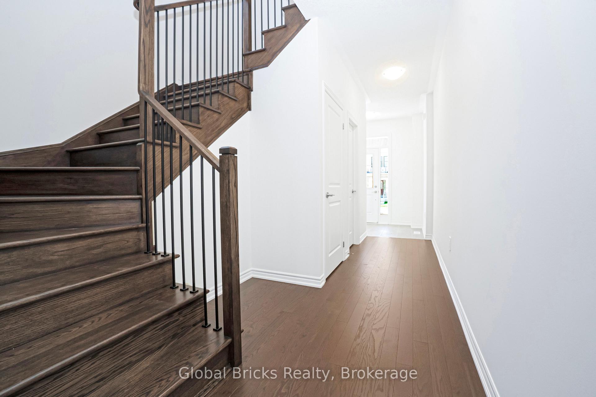 Photo 15 of 301 Bergamot Avenue, Milton, Walker — HOMEH