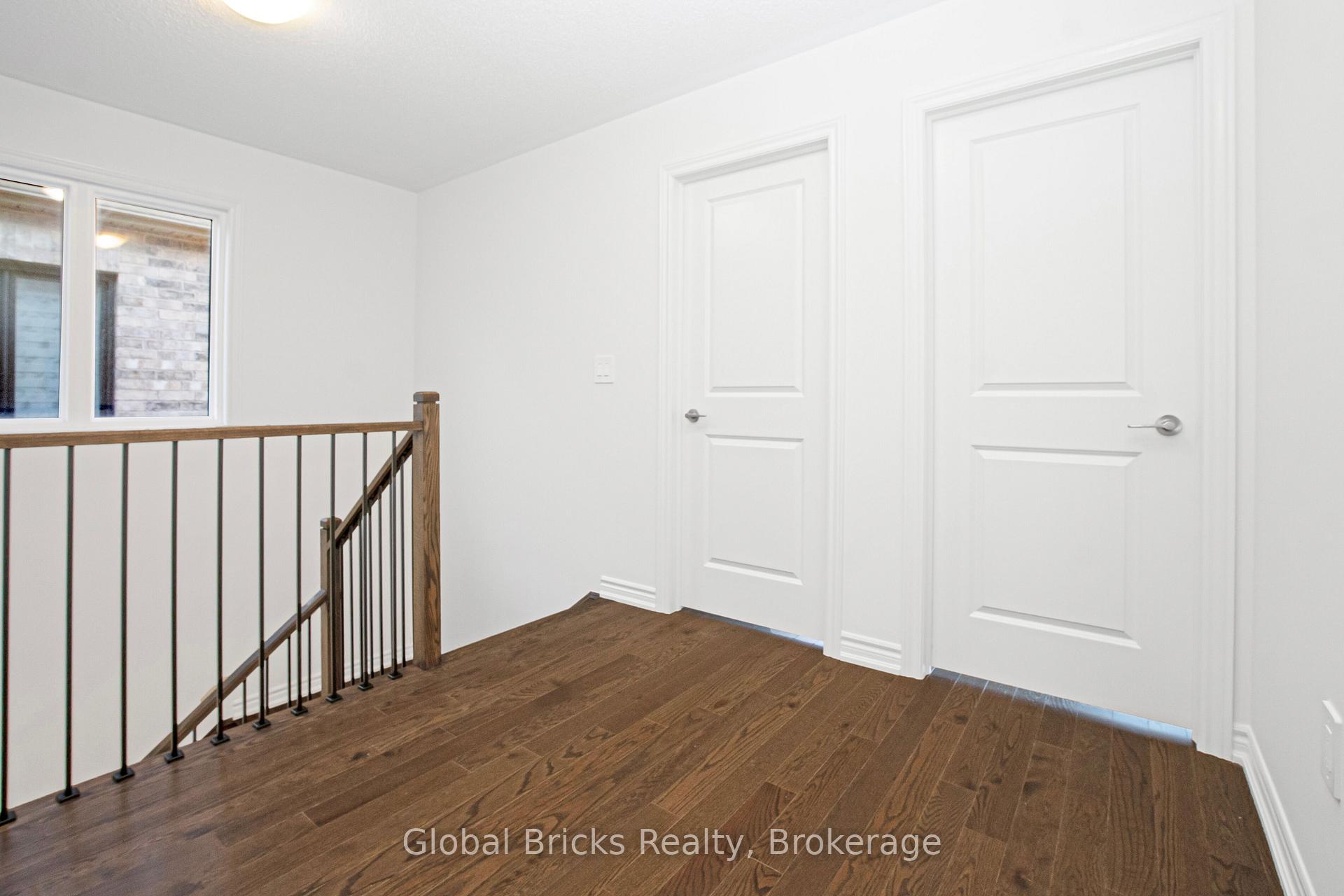Photo 16 of 301 Bergamot Avenue, Milton, Walker — HOMEH