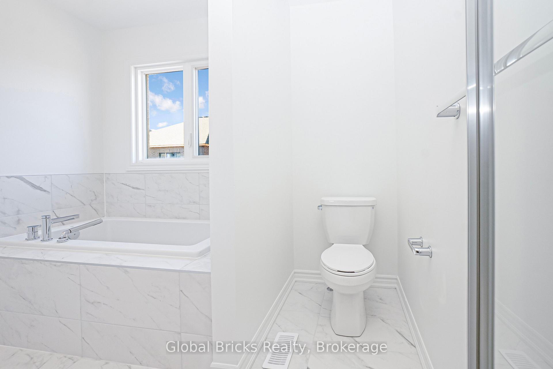 Photo 27 of 301 Bergamot Avenue, Milton, Walker — HOMEH