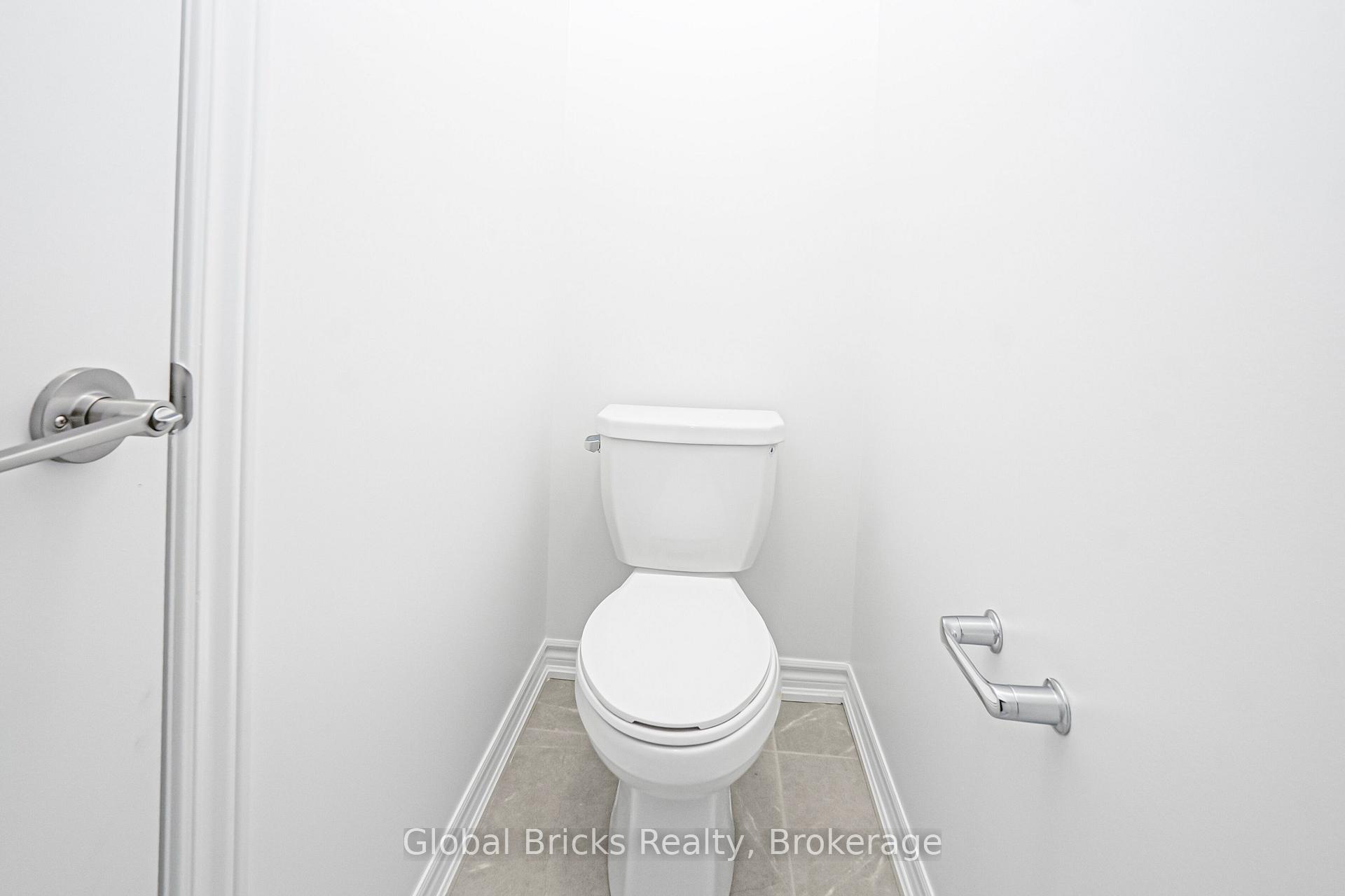 Photo 33 of 301 Bergamot Avenue, Milton, Walker — HOMEH