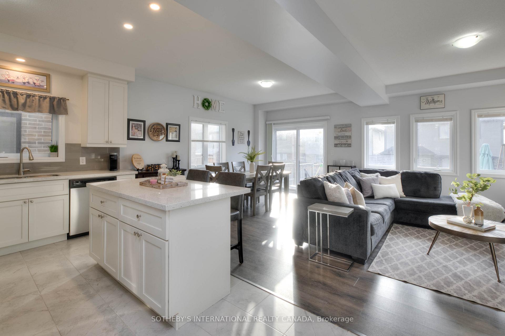 Photo 6 of 23 Pondcliffe Drive, Kitchener — HOMEH
