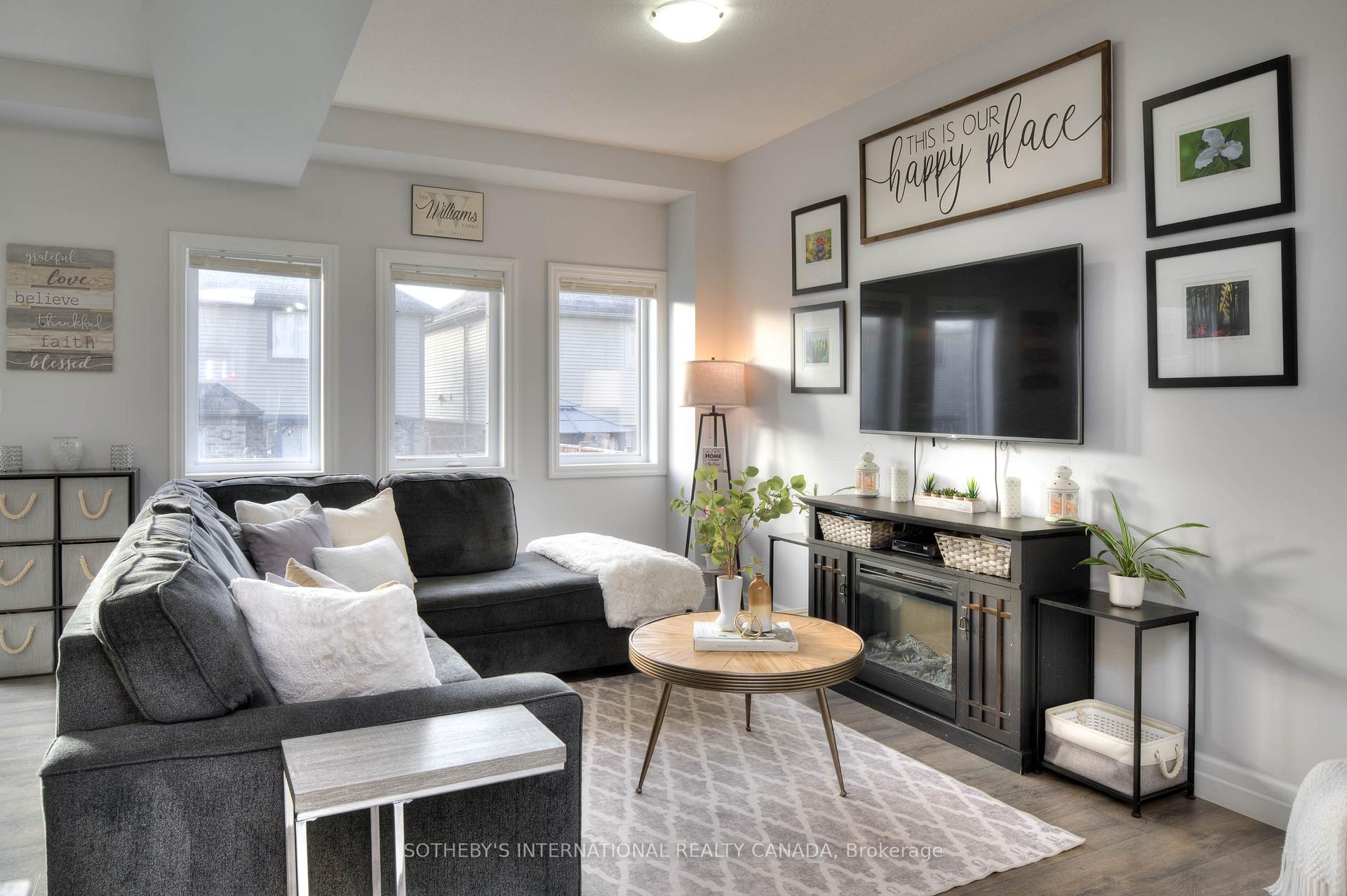 Photo 8 of 23 Pondcliffe Drive, Kitchener — HOMEH