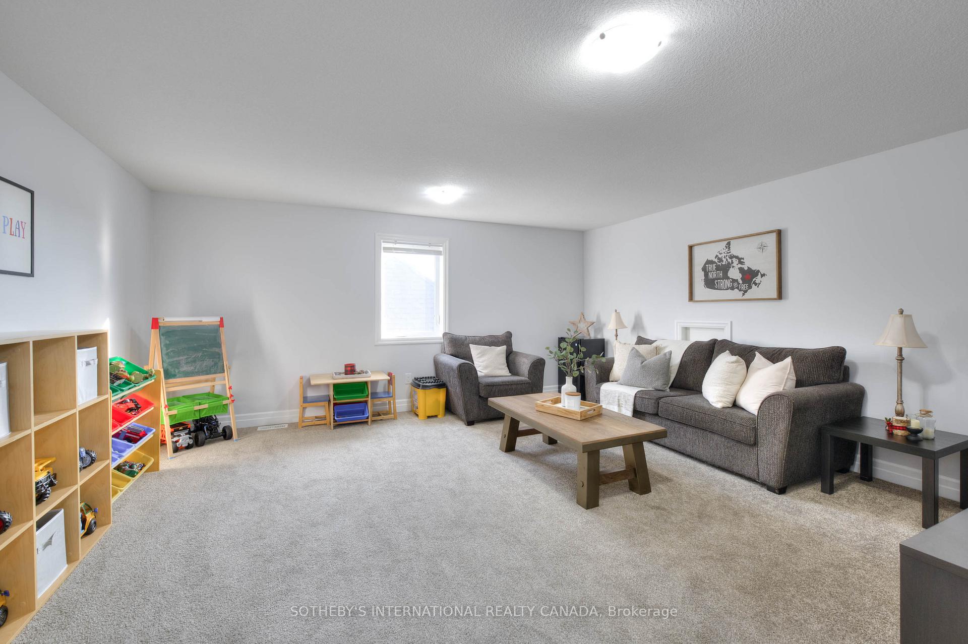 Photo 21 of 23 Pondcliffe Drive, Kitchener — HOMEH