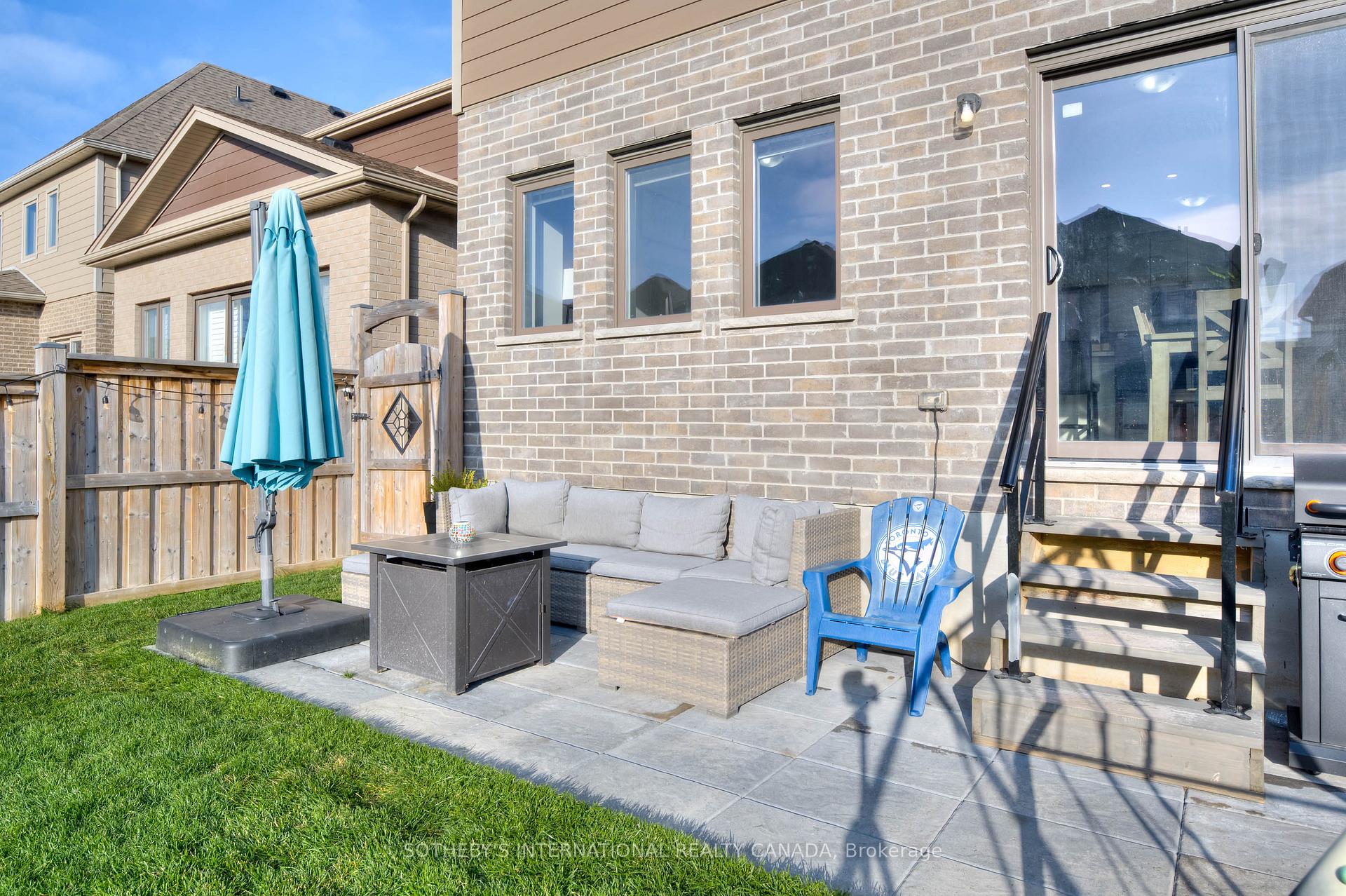 Photo 26 of 23 Pondcliffe Drive, Kitchener — HOMEH