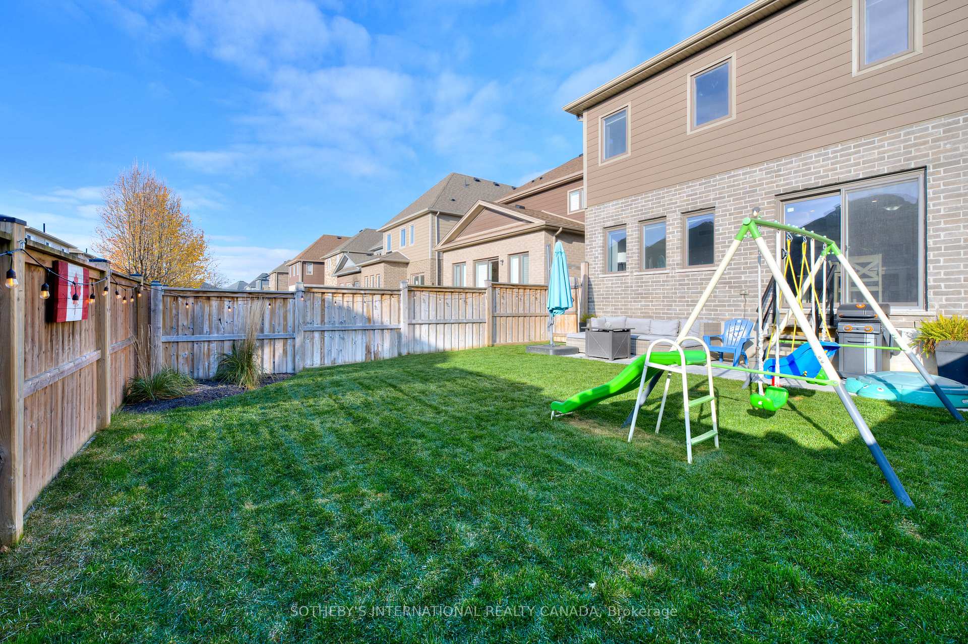 Photo 27 of 23 Pondcliffe Drive, Kitchener — HOMEH
