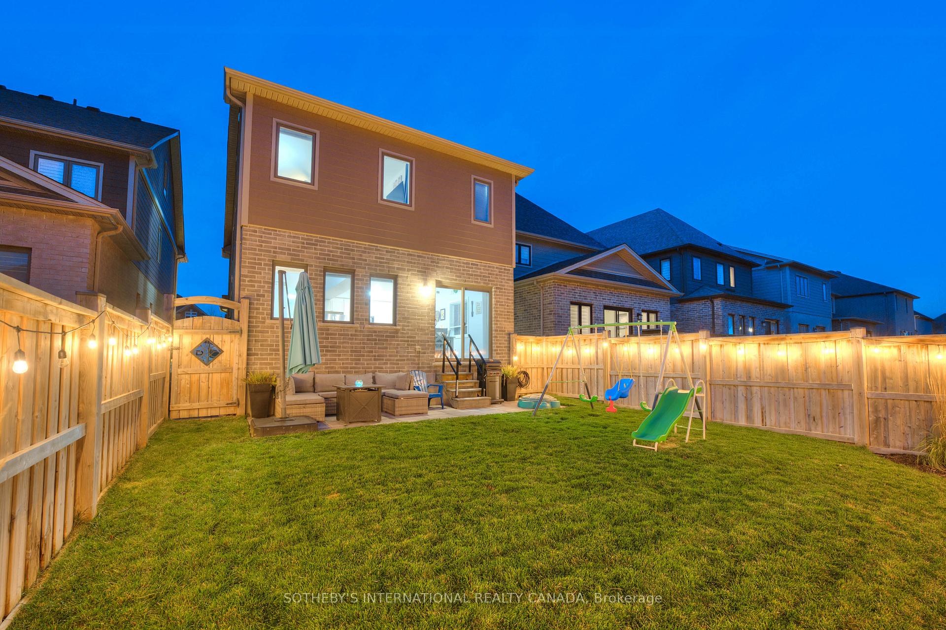 Photo 28 of 23 Pondcliffe Drive, Kitchener — HOMEH