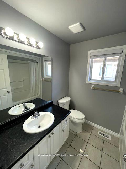 Photo 4 of 81.5 Marion Street, Hamilton, Mount Hope — HOMEH