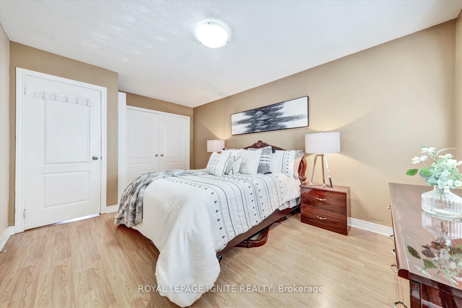 Photo 20 of 69 Sandham Crescent, Markham, Middlefield — HOMEH