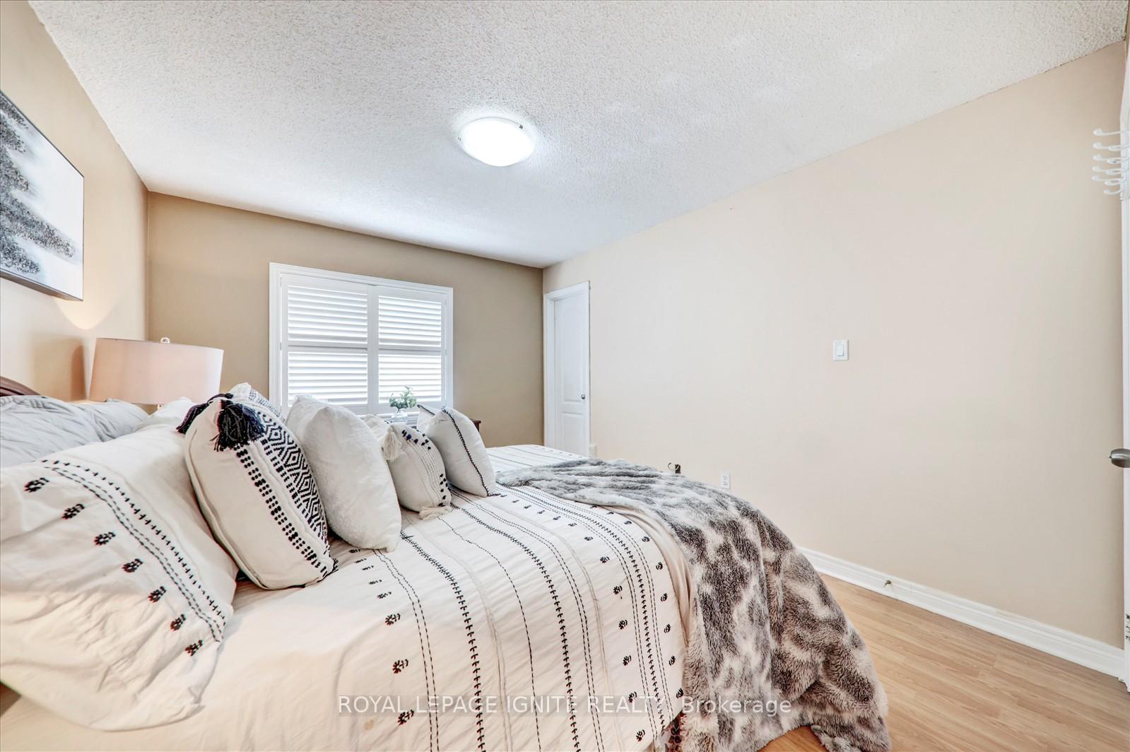 Photo 21 of 69 Sandham Crescent, Markham, Middlefield — HOMEH