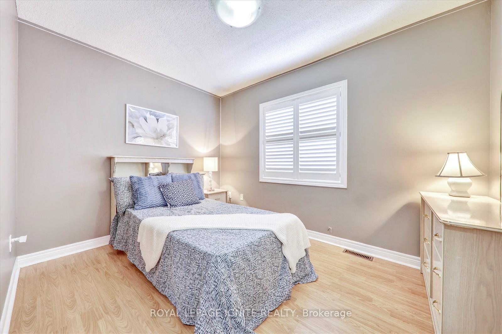 Photo 23 of 69 Sandham Crescent, Markham, Middlefield — HOMEH