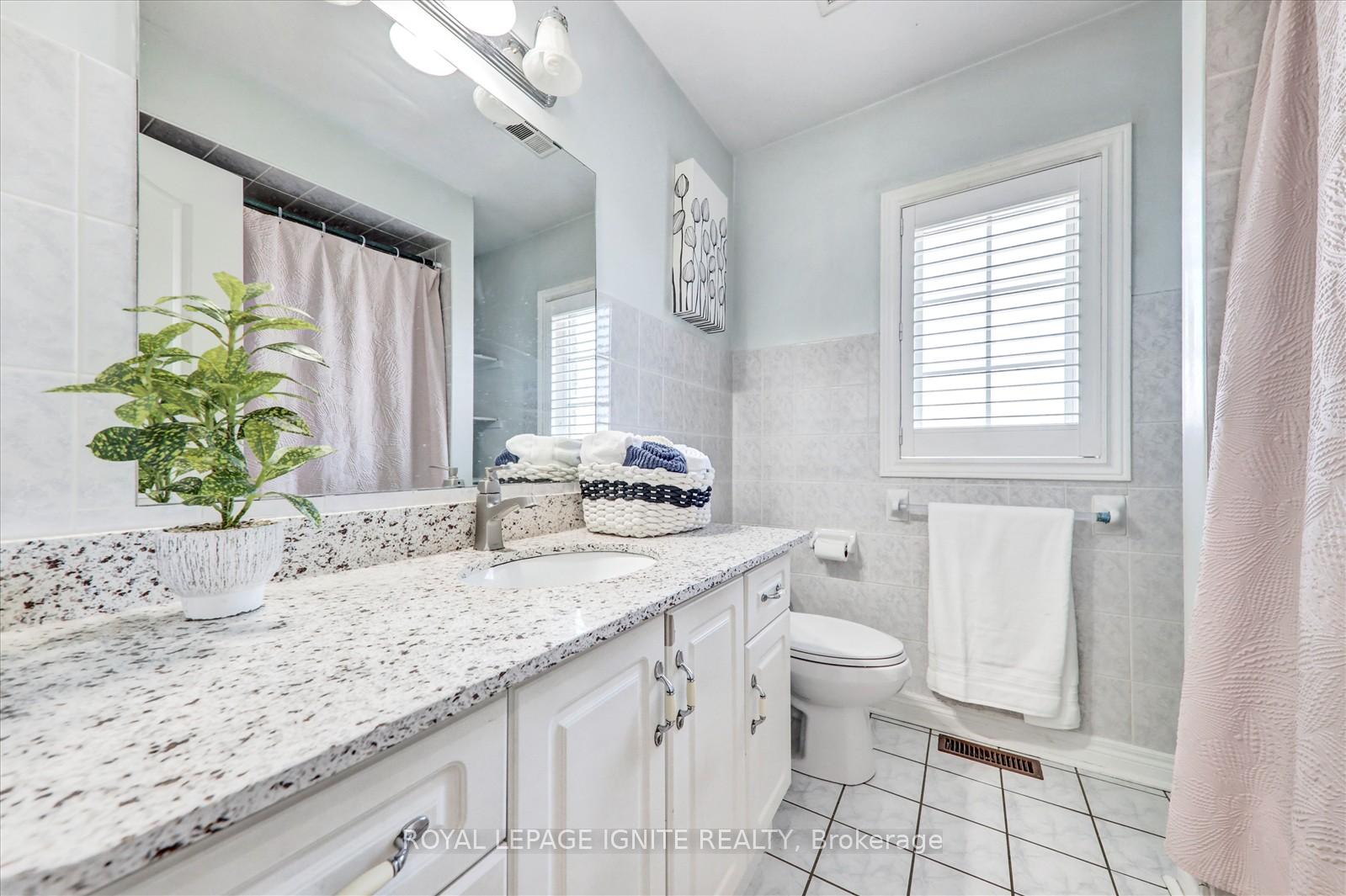 Photo 25 of 69 Sandham Crescent, Markham, Middlefield — HOMEH
