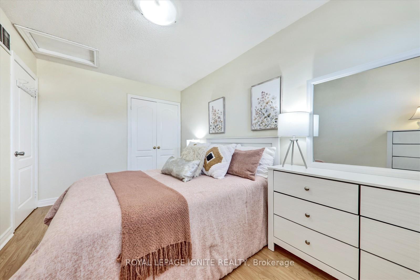 Photo 27 of 69 Sandham Crescent, Markham, Middlefield — HOMEH