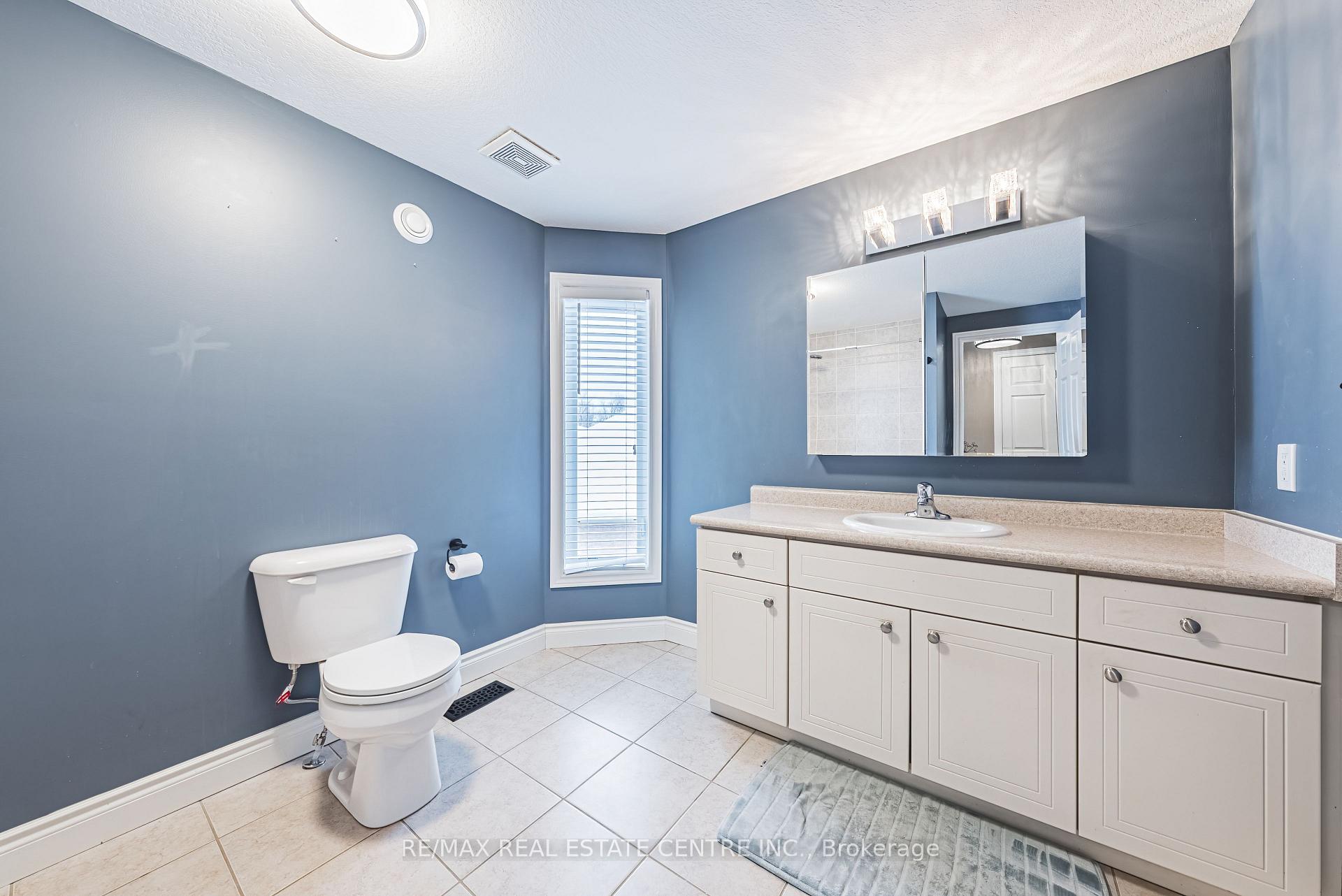 Photo 25 of 524 Country Clair Place, Kitchener — HOMEH