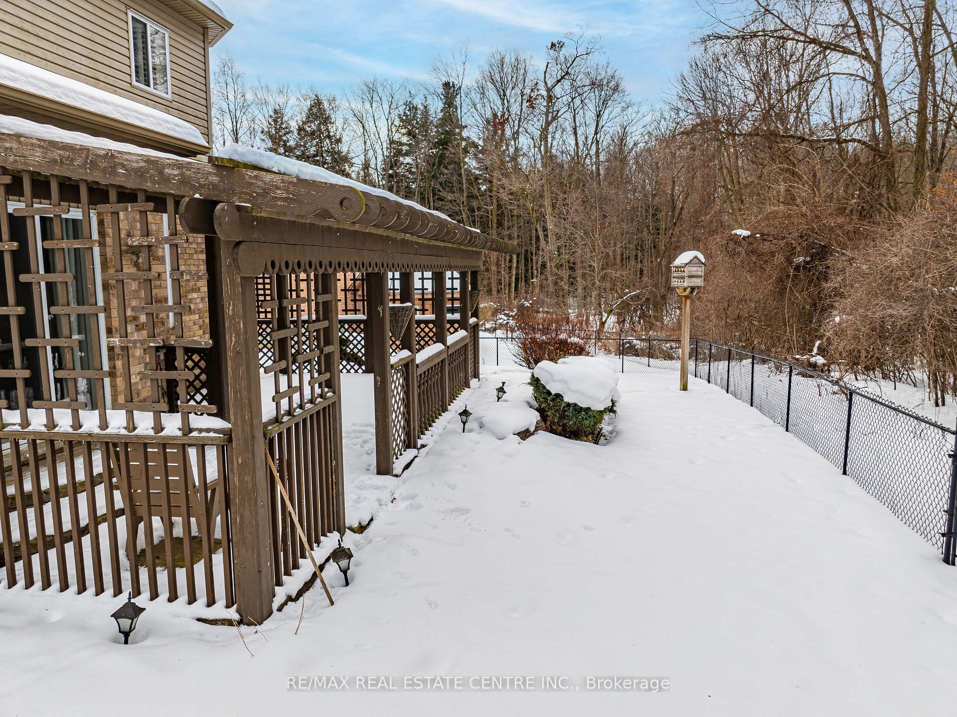 Photo 34 of 524 Country Clair Place, Kitchener — HOMEH