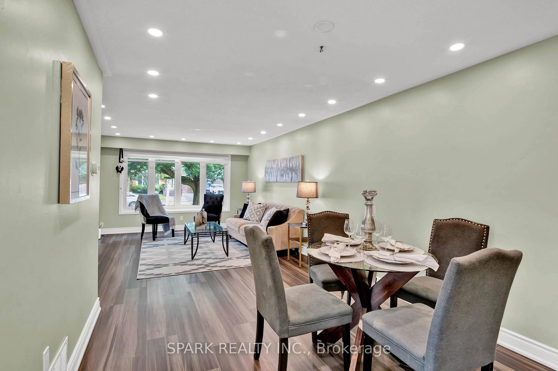 Photo 8 of 65 Dalegrove Drive, Kitchener, Victoria Hills — HOMEH