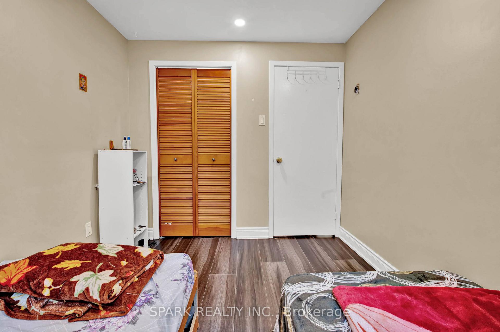 Photo 19 of 65 Dalegrove Drive, Kitchener, Victoria Hills — HOMEH