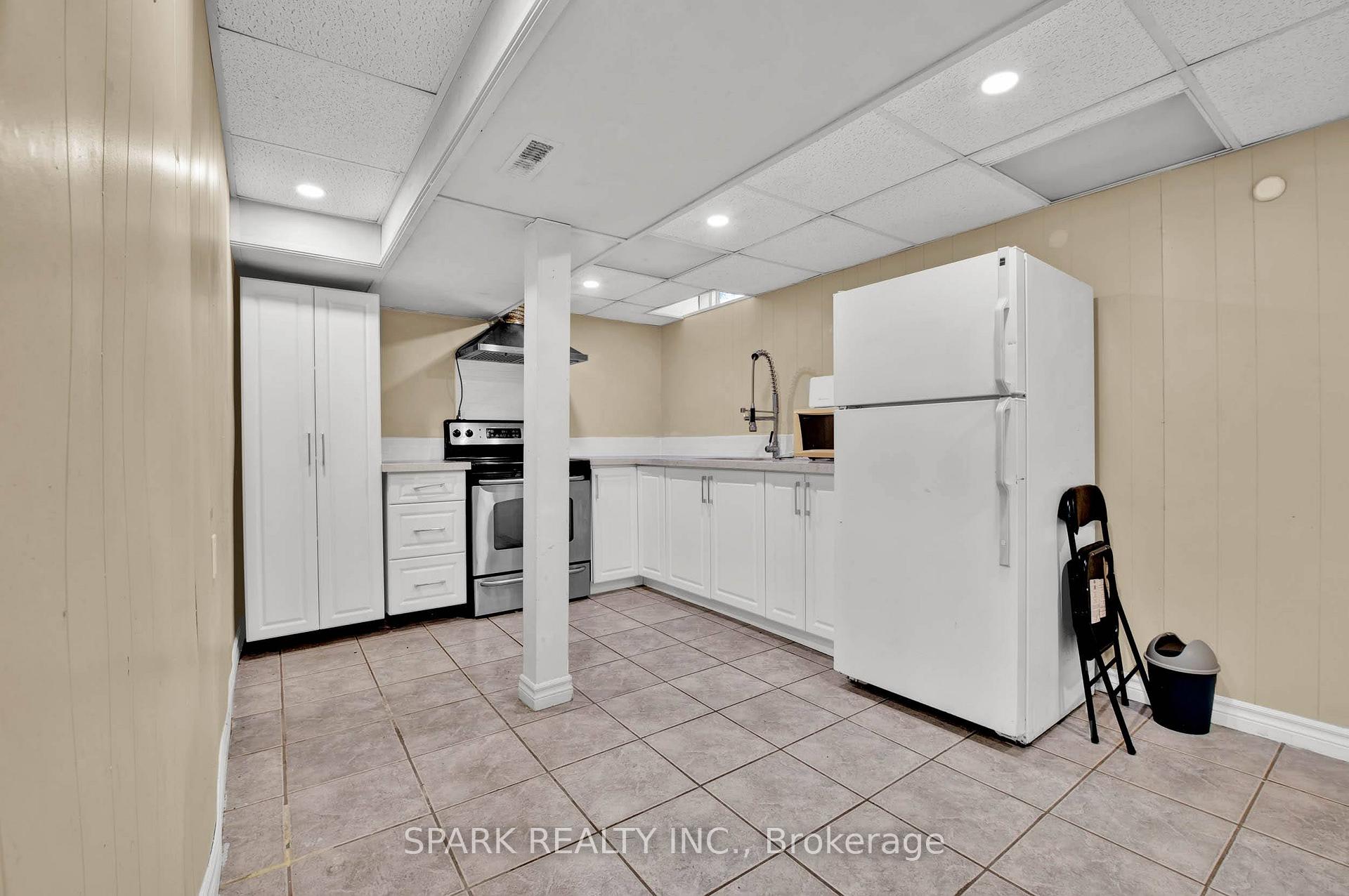 Photo 26 of 65 Dalegrove Drive, Kitchener, Victoria Hills — HOMEH