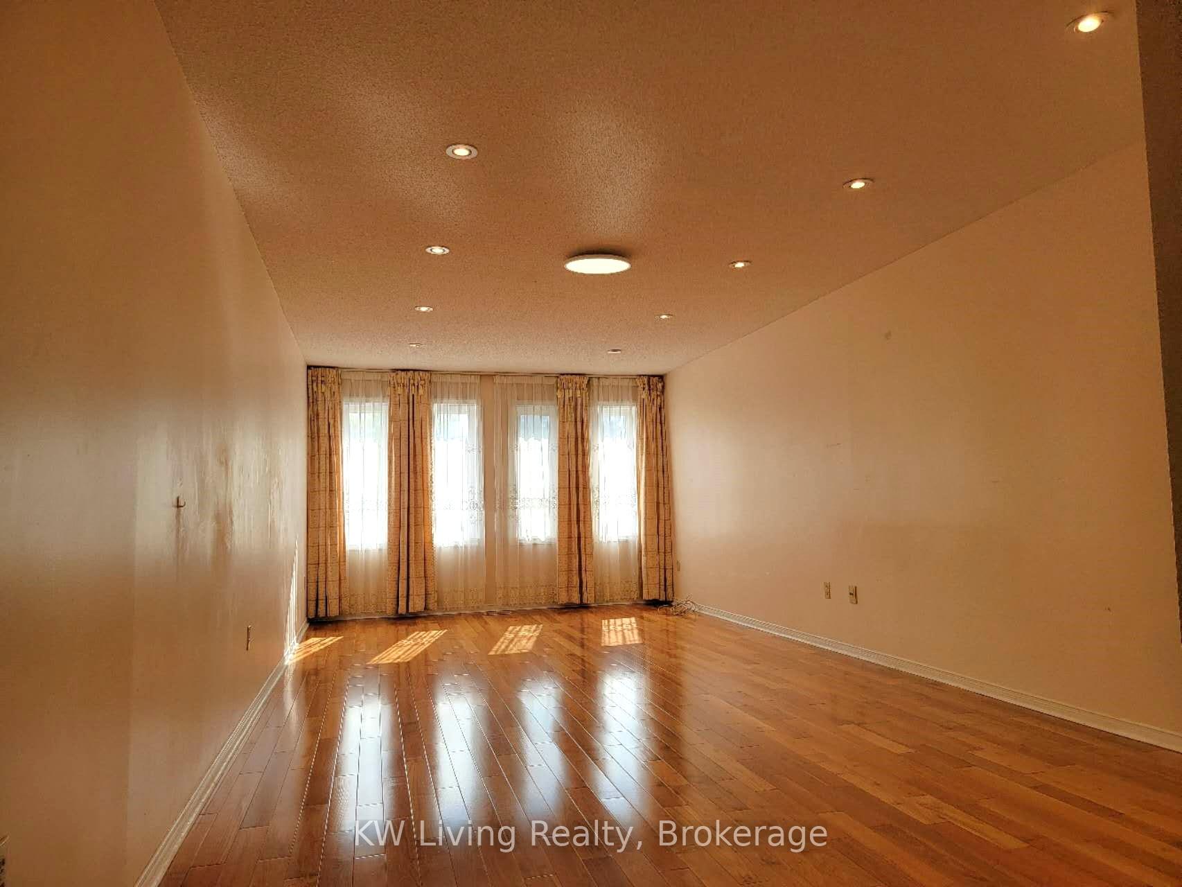 Photo 21 of 58 Montrose Crescent, Markham, Unionville — HOMEH