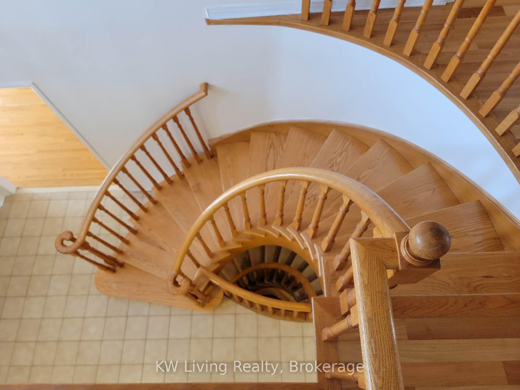 Photo 24 of 58 Montrose Crescent, Markham, Unionville — HOMEH