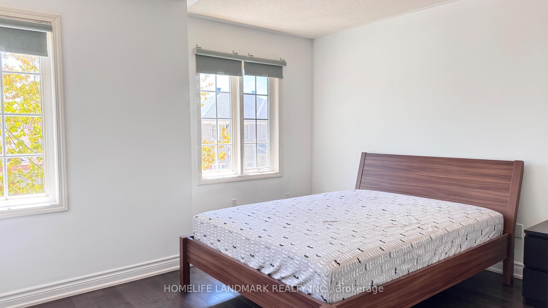 Photo 17 of 6 Saxony Drive, Markham, Berczy — HOMEH