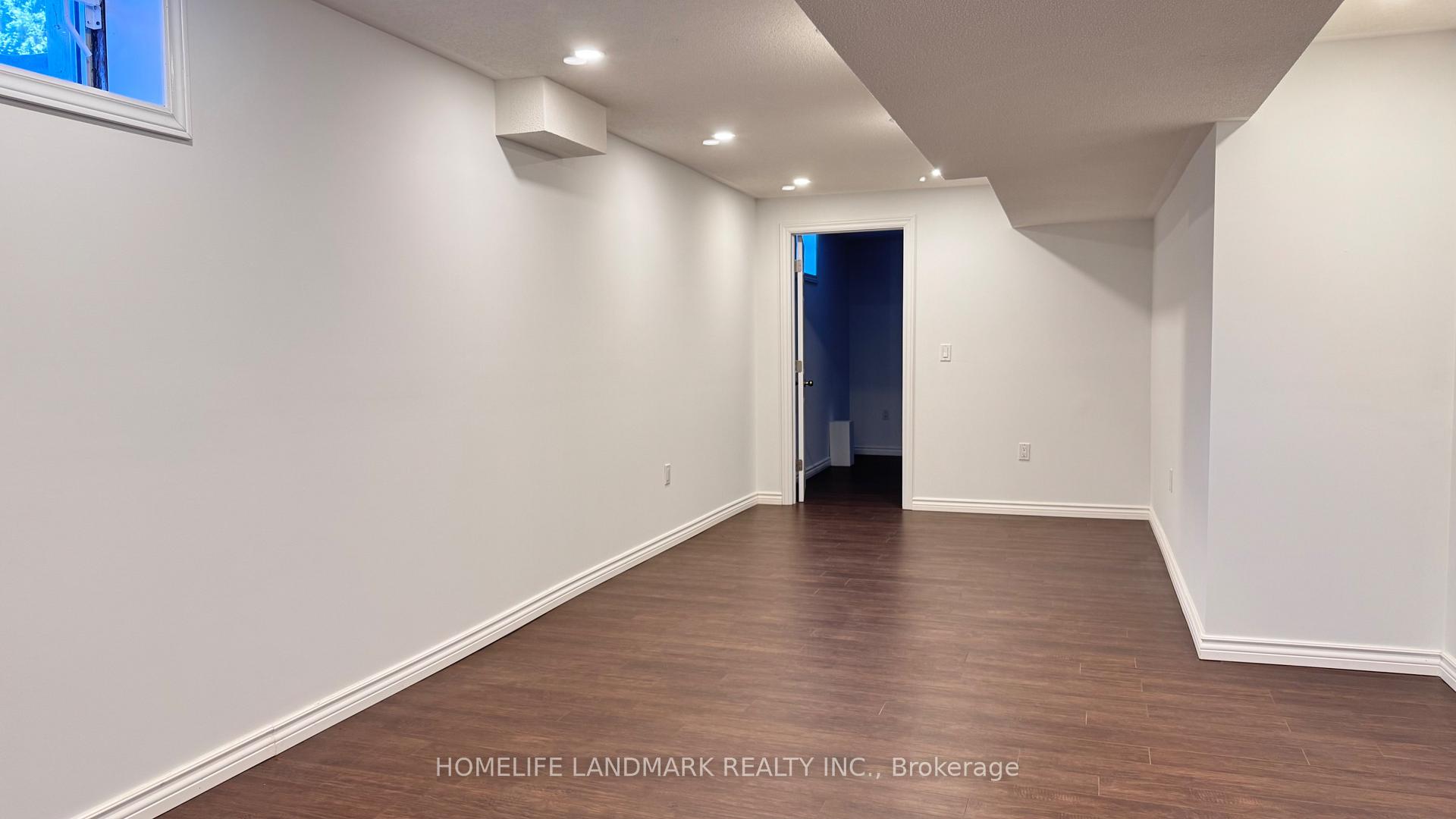 Photo 21 of 6 Saxony Drive, Markham, Berczy — HOMEH