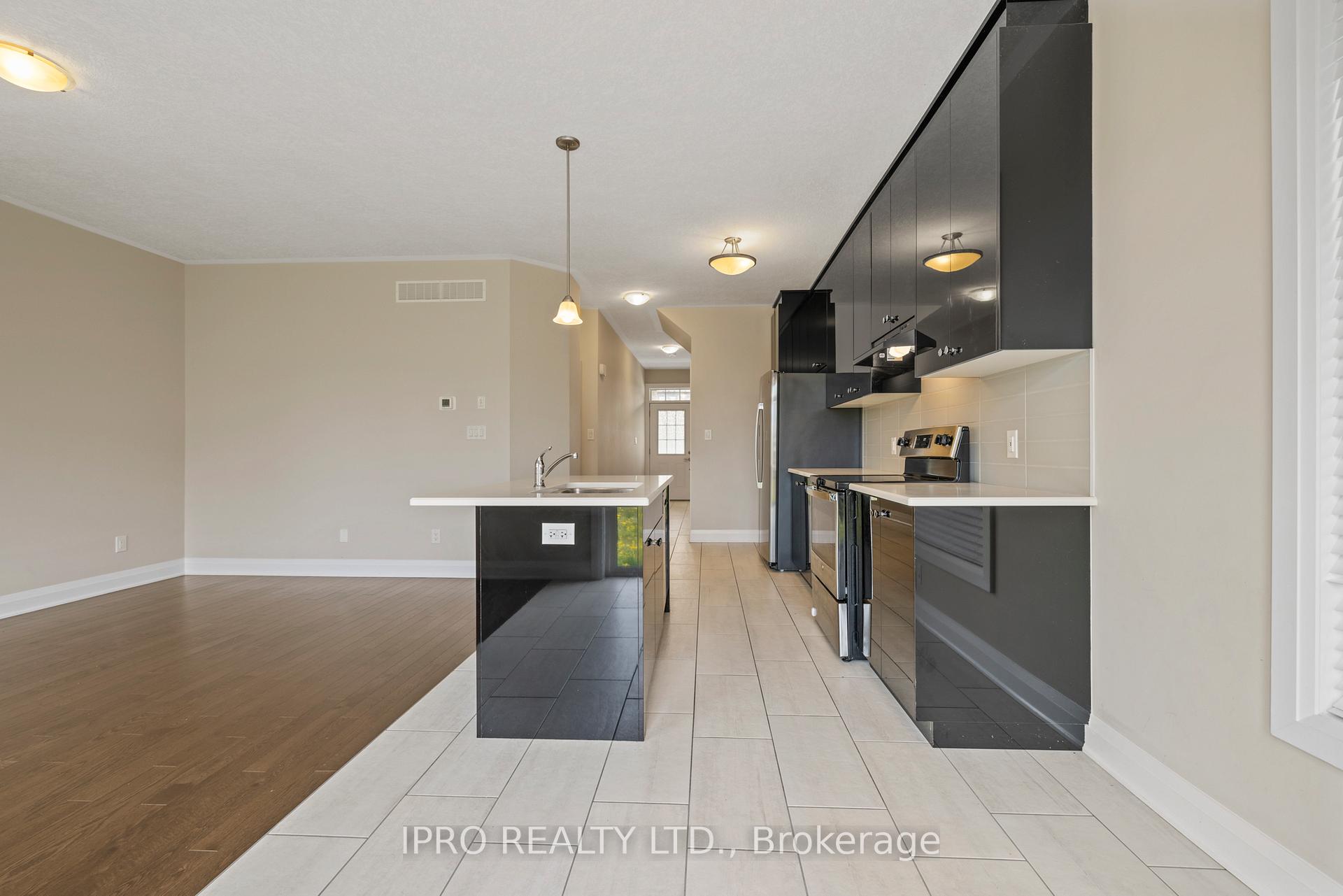 Photo 9 of 208 Woodbine Avenue, Kitchener — HOMEH
