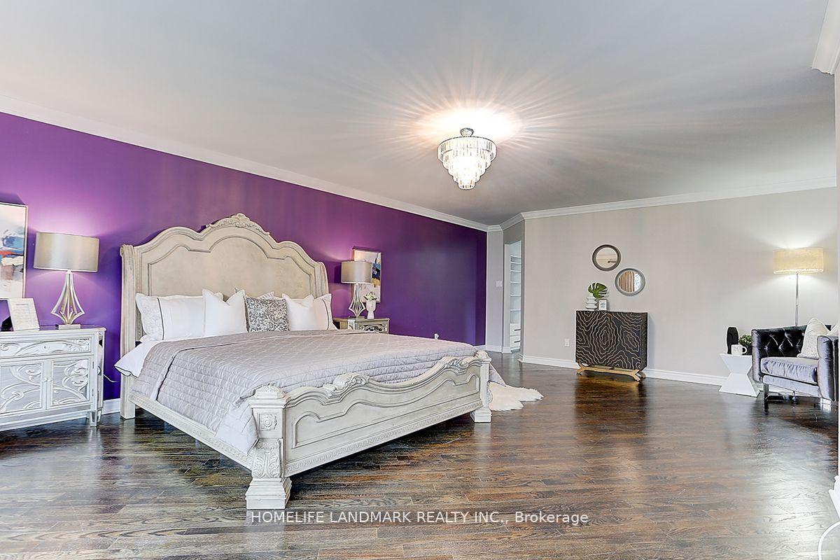 Photo 13 of 25 Oakcrest Avenue, Markham, Village Green-South Unionville — HOMEH