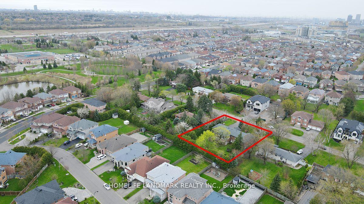 Photo 16 of 25 Oakcrest Avenue, Markham, Village Green-South Unionville — HOMEH