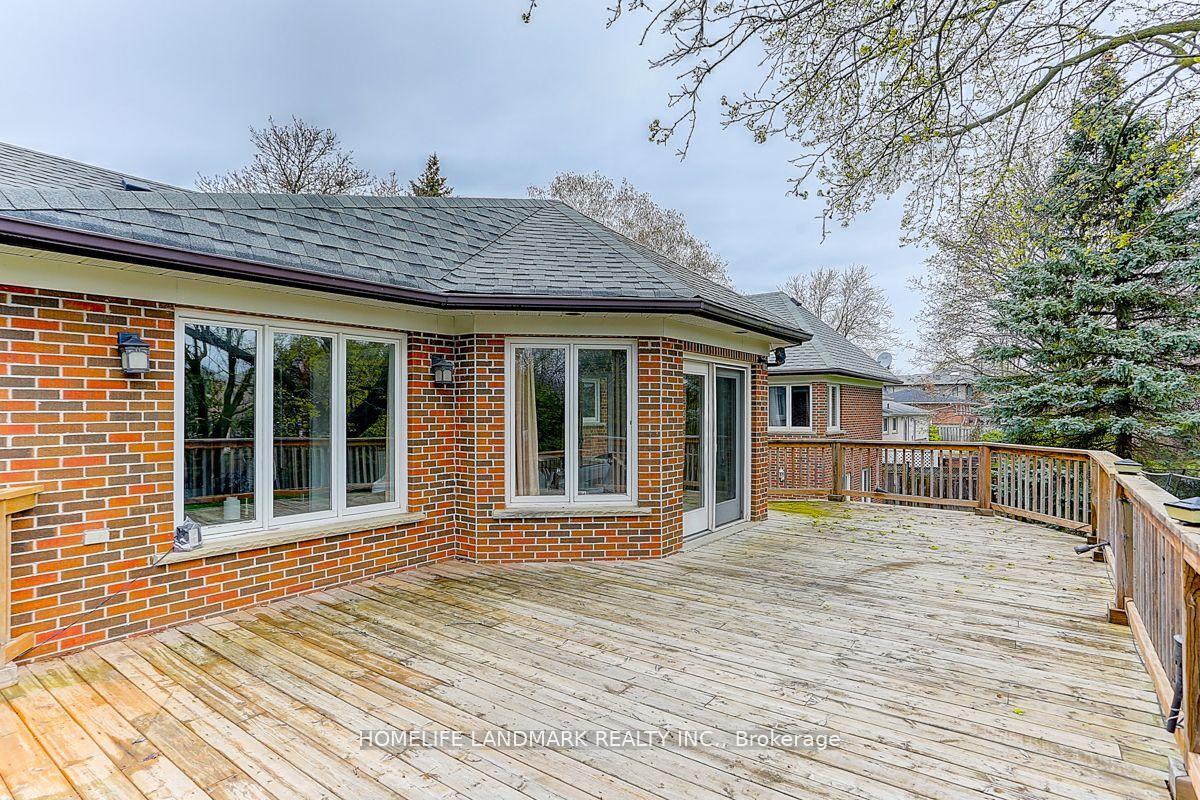 Photo 18 of 25 Oakcrest Avenue, Markham, Village Green-South Unionville — HOMEH