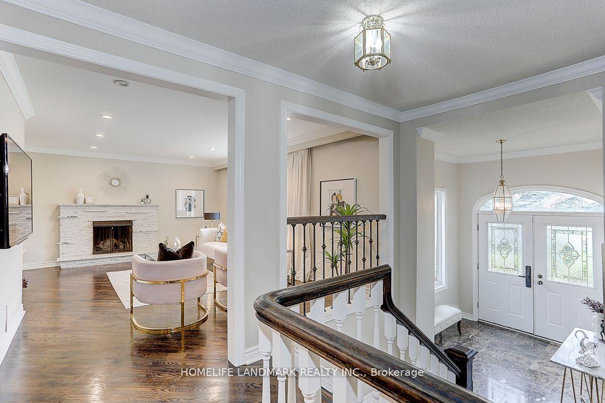 Photo 19 of 25 Oakcrest Avenue, Markham, Village Green-South Unionville — HOMEH