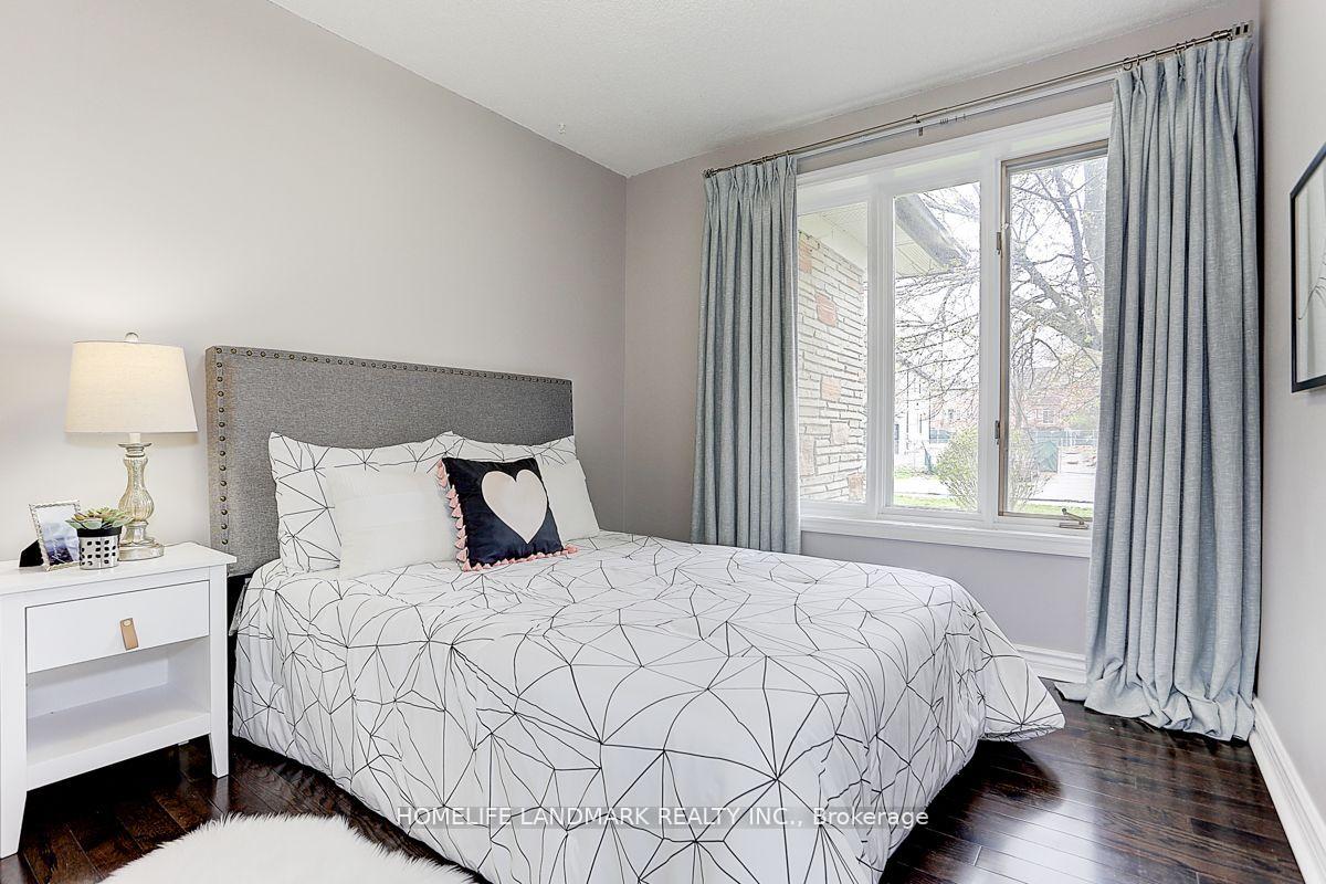Photo 29 of 25 Oakcrest Avenue, Markham, Village Green-South Unionville — HOMEH