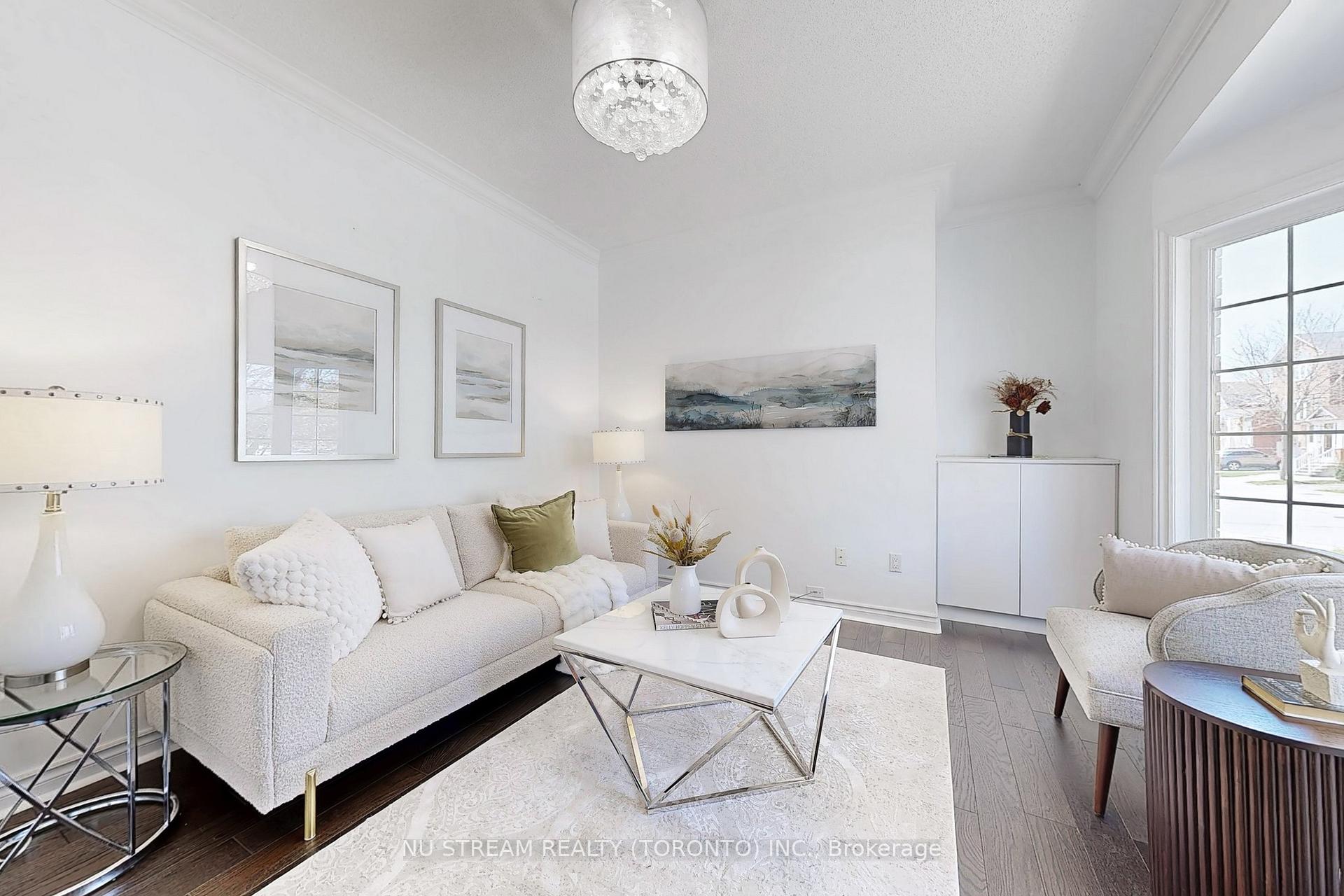Photo 7 of 112 Gable Avenue, Markham, Berczy — HOMEH