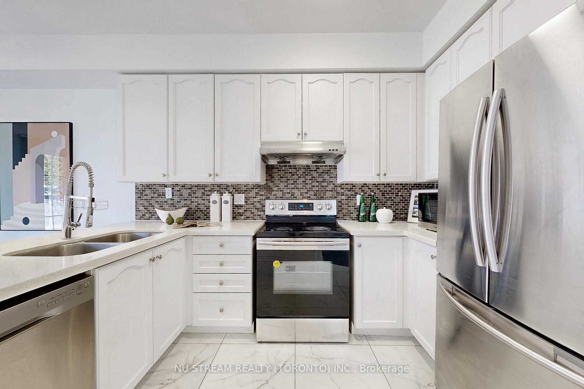 Photo 14 of 112 Gable Avenue, Markham, Berczy — HOMEH