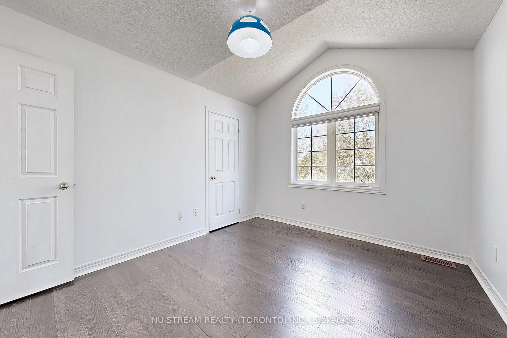 Photo 39 of 112 Gable Avenue, Markham, Berczy — HOMEH