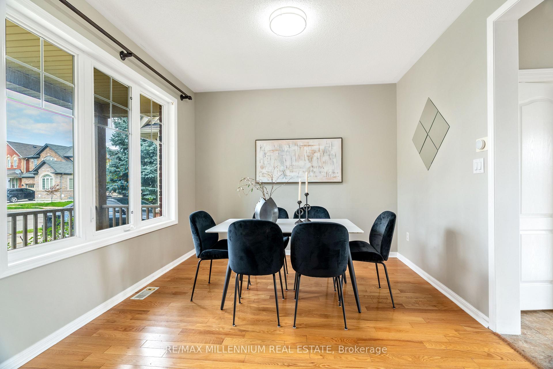Photo 5 of 676 Snider Terrace, Milton, Coates — HOMEH